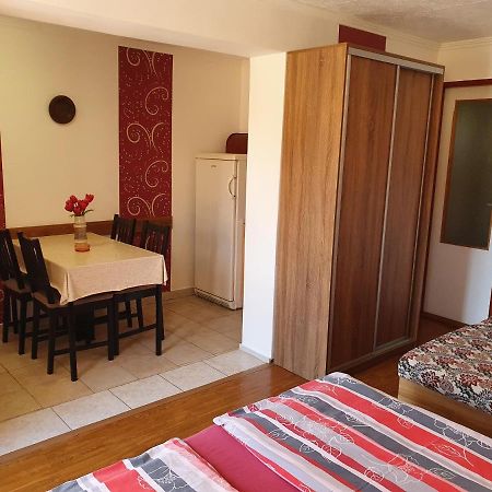 Privat U Jozefa Foeldesa Daire Veľký Meder Dış mekan fotoğraf