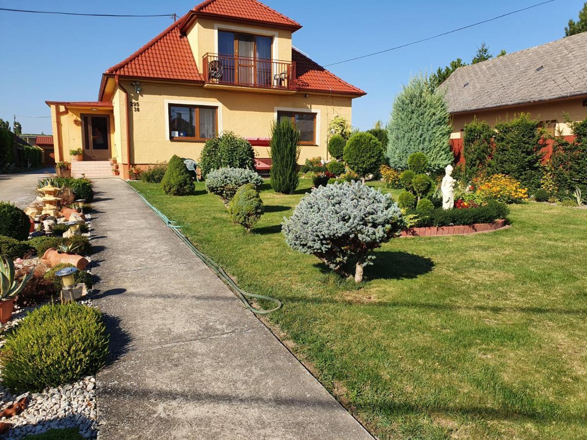 Privat U Jozefa Foeldesa Daire Veľký Meder Dış mekan fotoğraf